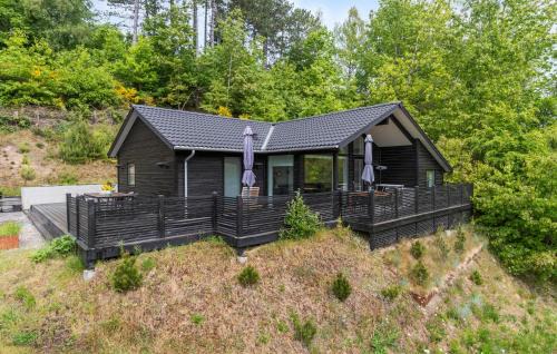 Femmøller House | Beautiful Home In Ebeltoft With Kitchen