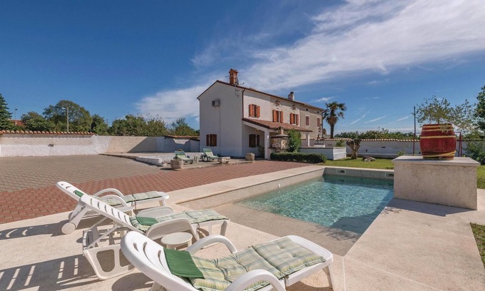 Hrboki House | Beautiful home in Hrboki with WiFi