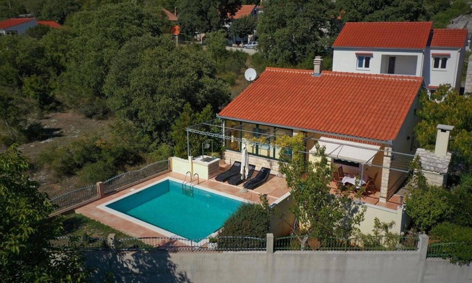 Prapatnica House | Beautiful home in Prapatnica