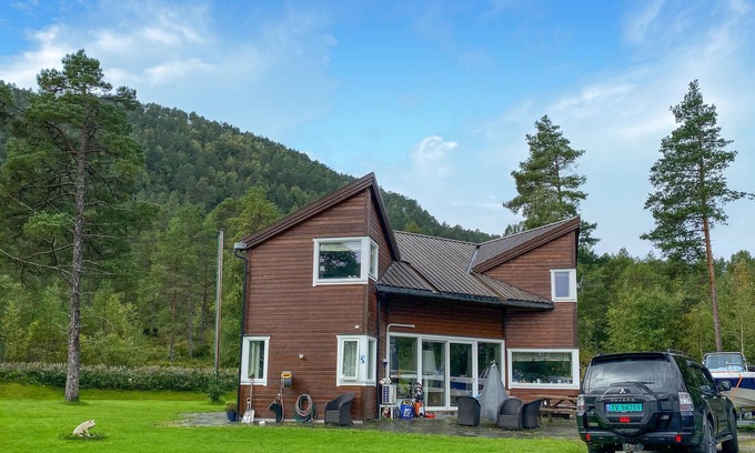 Glomset House | Beautiful home in Skodje