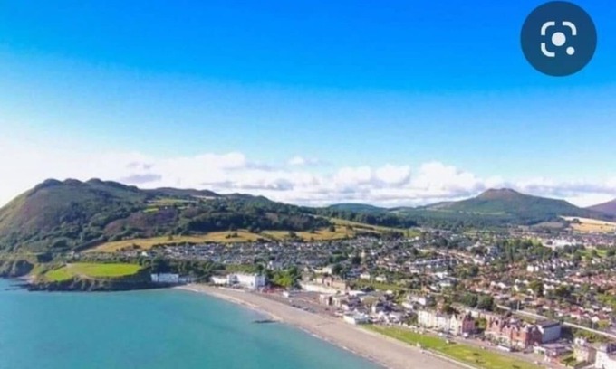 Bray House | Beautiful home in the heart of Bray.