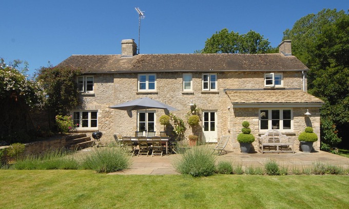 Chedworth House | Beautiful home in the stunning village of Winson in the heart of the Cotswolds.