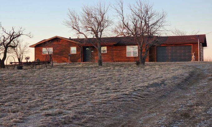 Kiowa County House | Beautiful home in the Wichita mountains, with stunning views