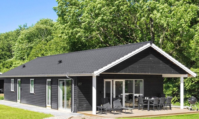 Lohals House | Beautiful home in Tranekær with WiFi