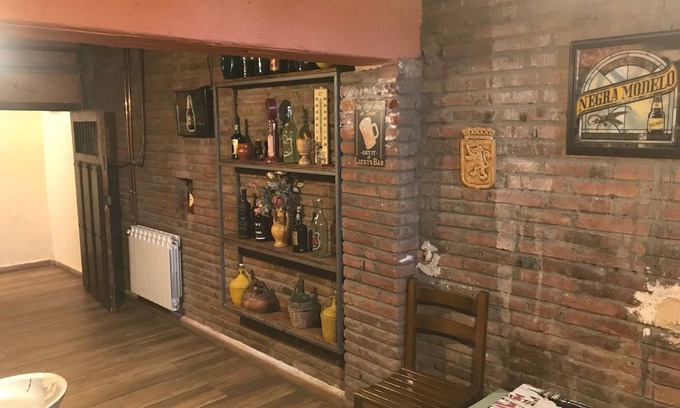 Leon House | Beautiful house for families, groups, farewells