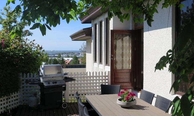 Garðabær Bed & Breakfast | Beautiful Icelandic family home with stunning views