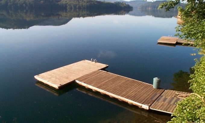 Silver Creek House | Beautiful Lake Front Home on Acre with Hot Tub & Private Dock