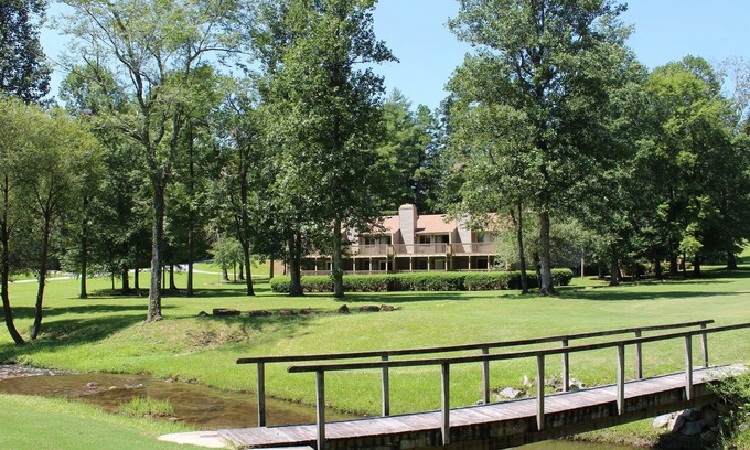 Pickens Condo | Beautiful Mountain Golfing Getaway Located on The Rock Golf Course