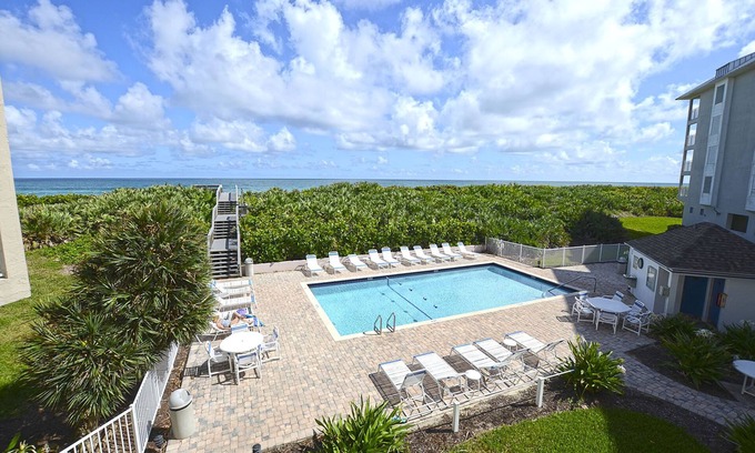 Stuart Condo | Beautiful Oceanfront Retreat in Indian River Plantation-Hutchinson Island
