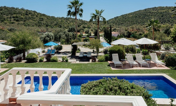 Albufeira Villa | Beautiful private villa with A/C, private pool, WIFI, TV, patio, panoramic view and parking