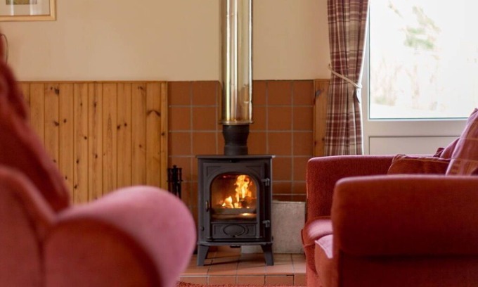 Maybole House | Beautiful private villa for 6 people with WIFI, TV, pets allowed, panoramic view and parking