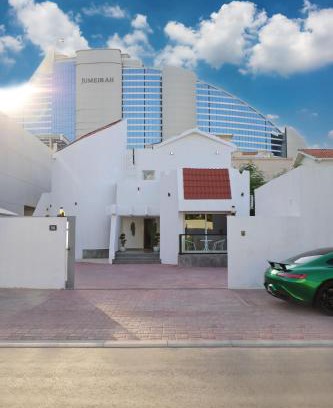 Umm Suqeim 3 Villa | Beautiful private villa with pool