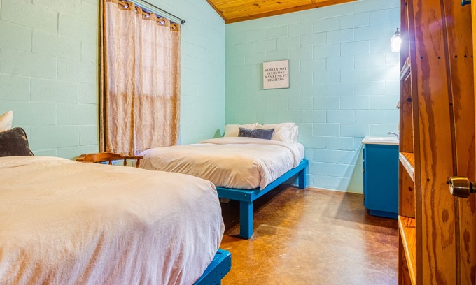 Rio Frio Cabin | Beautiful Secluded Cabin in the Woods - Second Wind Ranch
