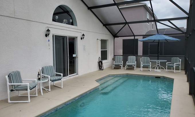 Highgate Park Villa | Beautiful South Facing Pool Villa Gated Community Free WiFi Close to Disney