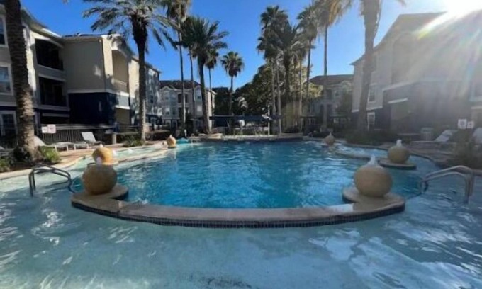 Webster Apartment | Beautiful spacious apartment !