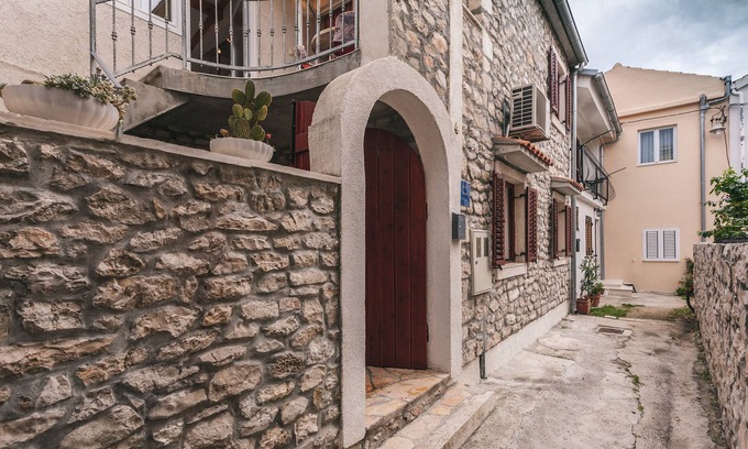 Bibinje House | Beautiful Stonehouse 'Emi ' near the sea for 4-8 people