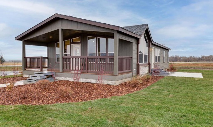 Clawson House | Beautiful Tetonia Escape with Porch and Teton Views