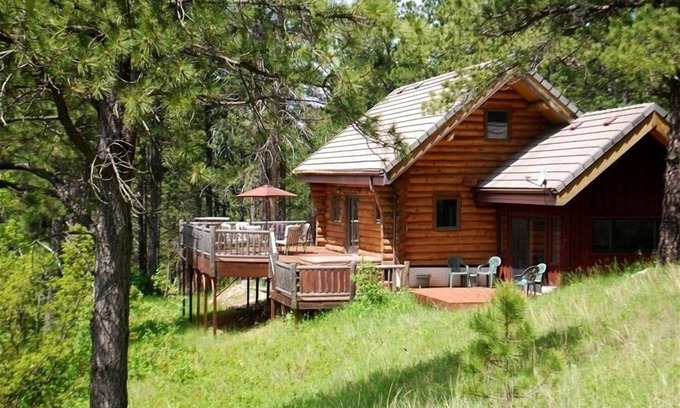 Deadwood Cabin | Beautiful Timber Ridge Cabin with Breathtaking Canyon Views