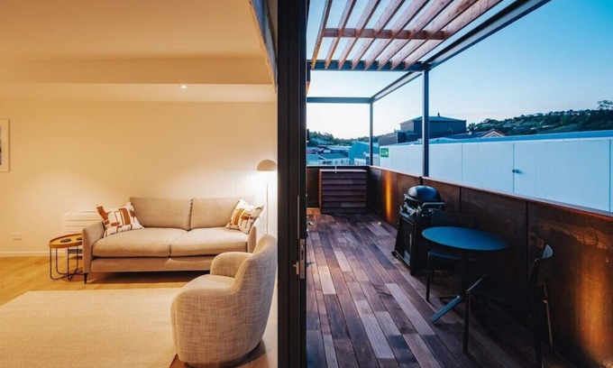 Nelson South Apartment | Beautiful Urban Apartment 4