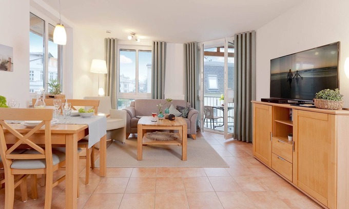 Ahlbeck Apartment | Beautiful vacation apartment in Ahlbeck with balcony - only 100 m to the beach