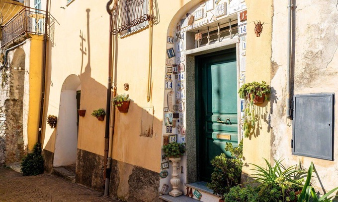 Taggia House | Beautiful villa for 6 people with WIFI, balcony, pets allowed and parking
