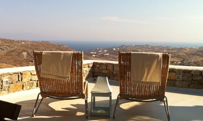 Paraga Condo | Beautiful Villa In A Quiet Location