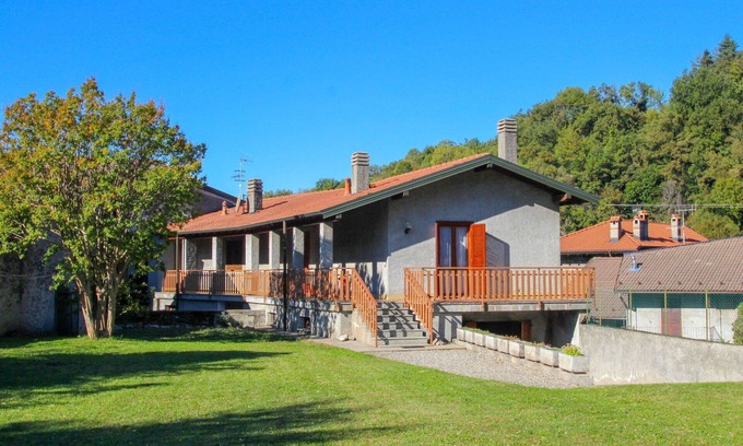 Castello House | Beautiful villa for 4 guests with WIFI, TV, pets allowed and parking