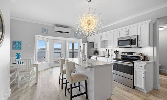 Queens Square Condo | Beautiful Waterfront 2 Bedroom Condo Downtown Charlottetown