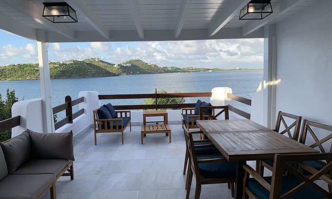 Cupecoy House | Beautiful Waterfront Apartment. Newly remodels