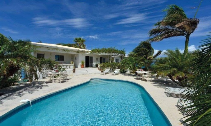 Plum Bay Villa | Beautifull Cliffside 3 bedroom villa