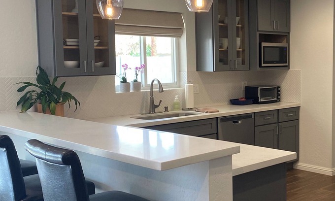 Scottsdale Country Acres House | Beautifully remodeled 2 bd/2bth home away from home in the heart of Scottsdale