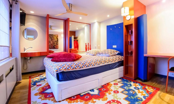 Gullegem Bed & Breakfast | BeautyD RED ROOM centrum Gullegem