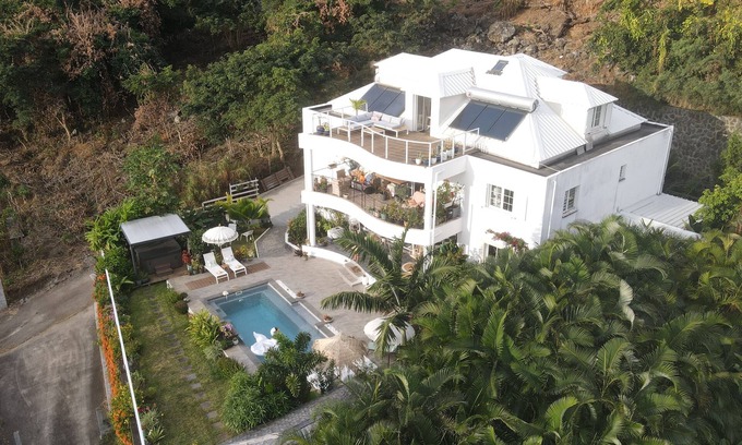Saint-Paul Bed & Breakfast | Bed and breakfast in a villa on the heights of Saint Paul (Reunion Island)