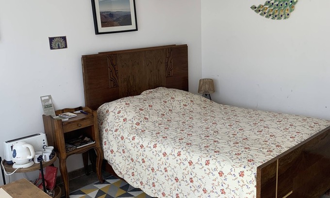 Mialet House | Bed and breakfast in a detached house near a river with breakfast