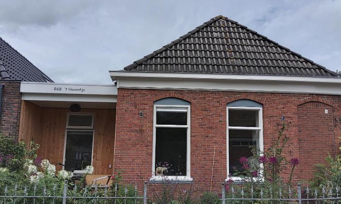 Ezinge Apartment | Bed & Breakfast Appartement 't Haventje