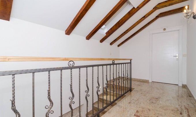 Mali Ston House | Bed&Breakfast Sorgo Palace- Comfort Double or Twin Room with City Walls View (Emerald)