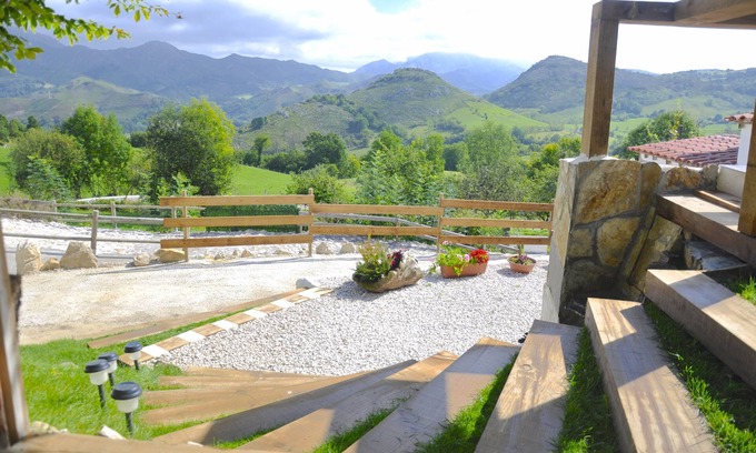 Bobia de Arriba Cottage | BED TERRACE ONÍS