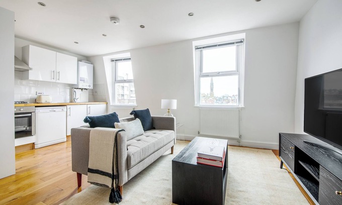 Lancaster Gate Apartment | ! bedroom Loft in Hyde Park