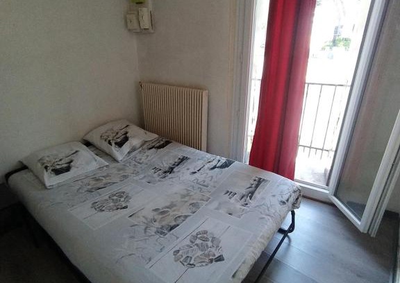 Aiguelongue House | Bedroom To Sleep
