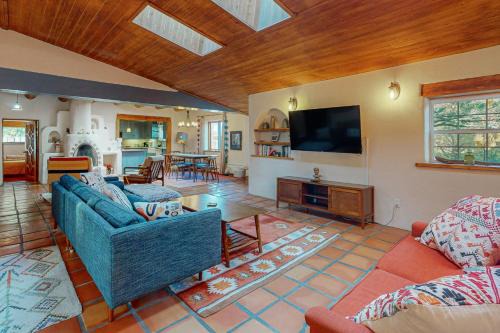Taos House | Bedside Manor