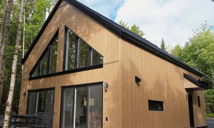 Sainte-Cecile-de-Whitton Ski Chalet | Bekvām - Nature and hot tub