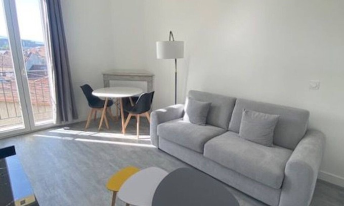 Aubagne Apartment | BEL Appartement Centre Aubagne Climatise