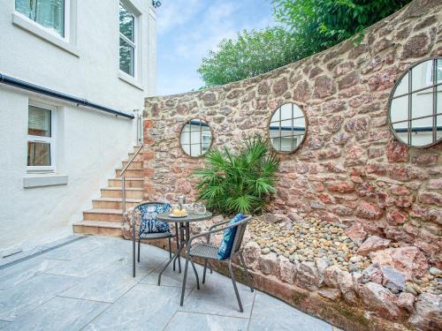 Torquay City Centre House | Below Deck