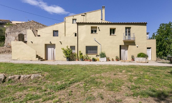 Llers Villa | Belvilla by OYO Casa Can Pitchio