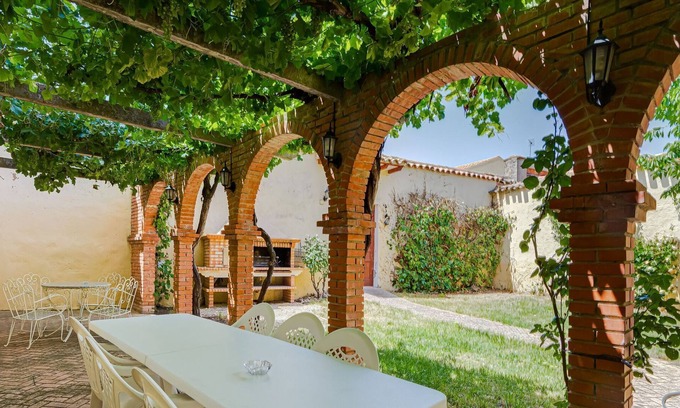 Pozo-Lorente Villa | Belvilla by OYO La Casa de Andújar