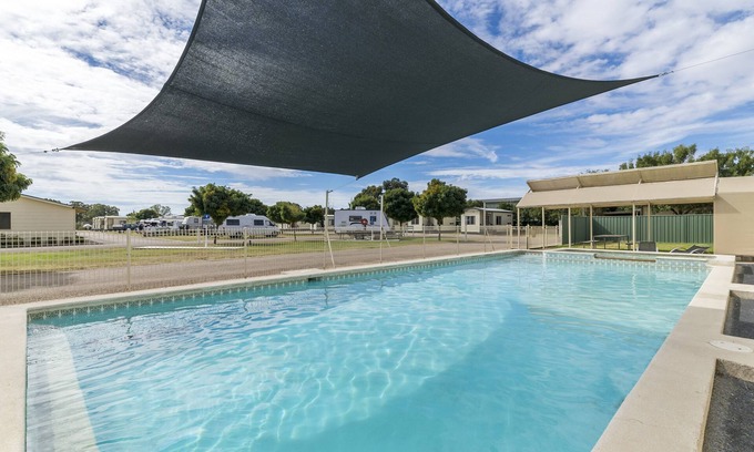 Benalla Hotel | Benalla Tourist Park