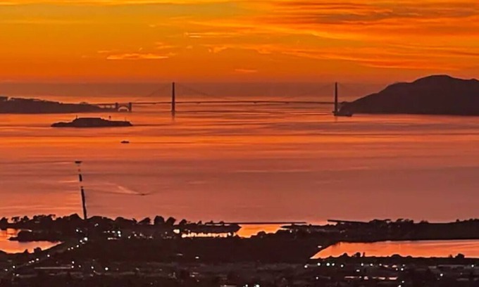 Berkeley Hills House | Berkeley Hills: Stunning Views & Luxury Home, Fab Location, Hiking Trails & City