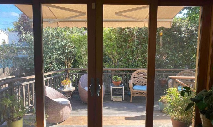 Upper Telegraph House | Berkeley Home Away From Home