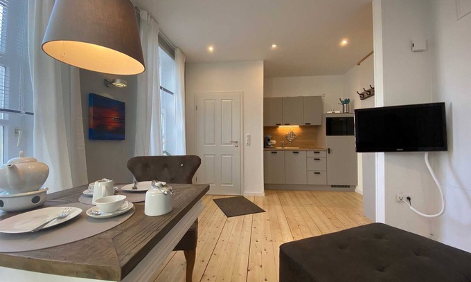 Ditzum Apartment | Berth 6 - Apartments Meerhuus, 45229
