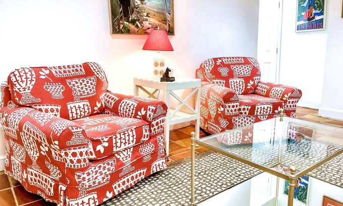 West Hyattsville Apartment | Best Apt in Chevy Chase DC Big Sleeps 4-5, 4 blks to Metro